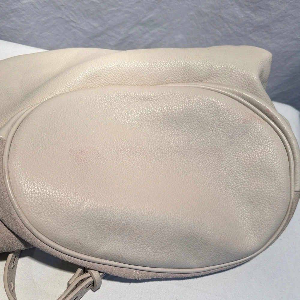 Elegant Cream Shoulder Bag